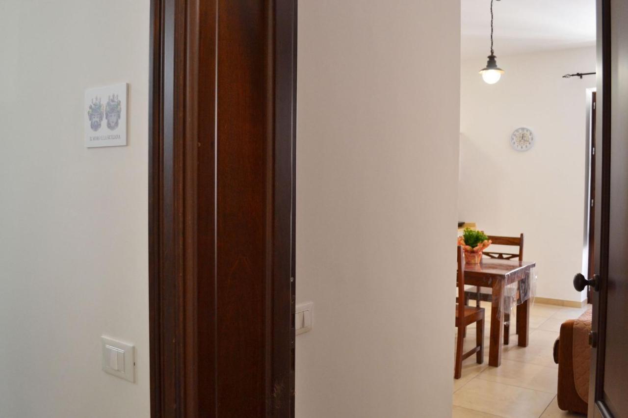 Il Moro E La Siciliana Apartman Trapani Kültér fotó