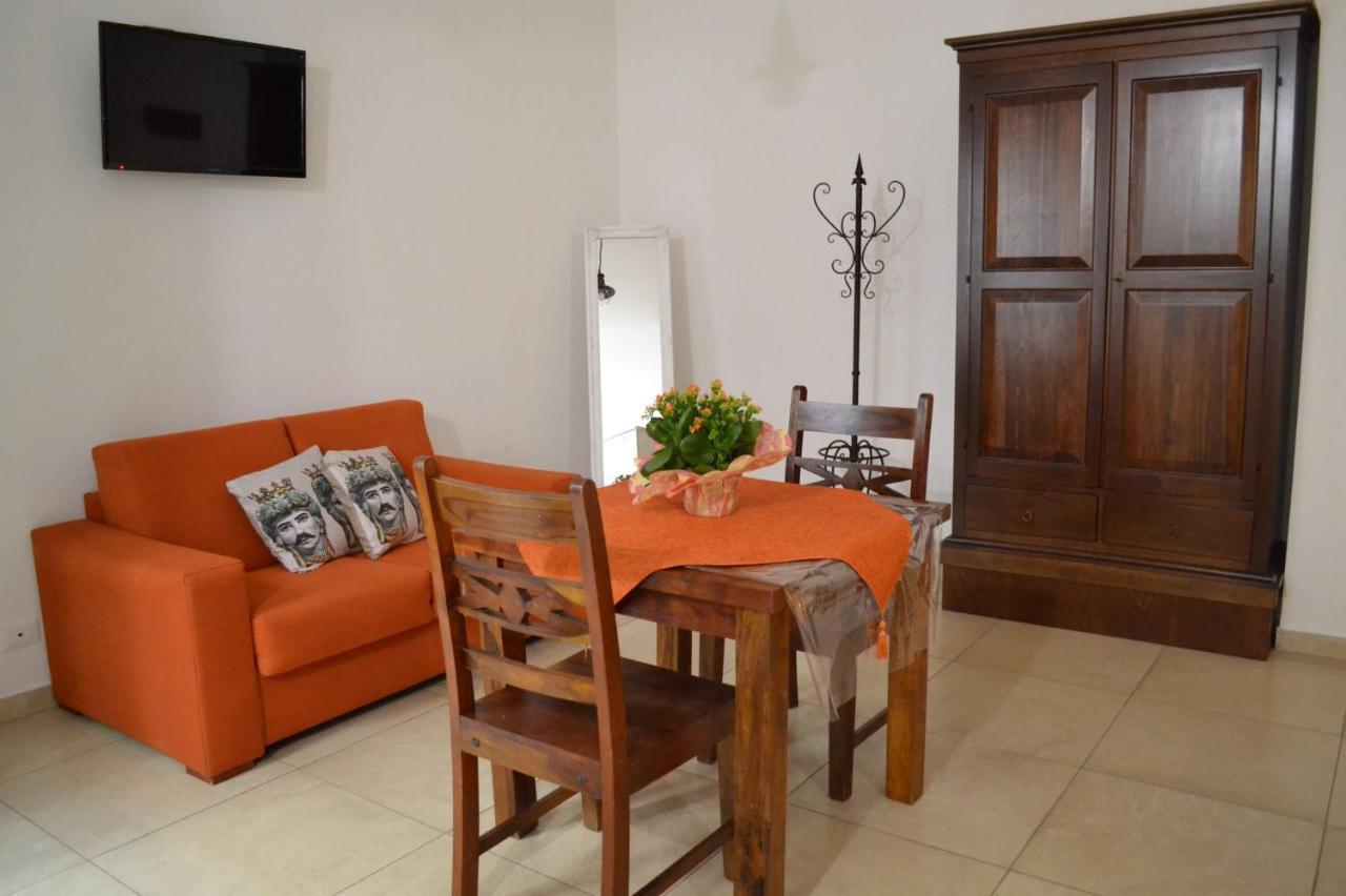 Il Moro E La Siciliana Apartman Trapani Kültér fotó