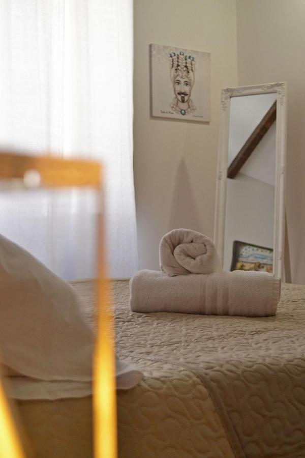 Il Moro E La Siciliana Apartman Trapani Kültér fotó